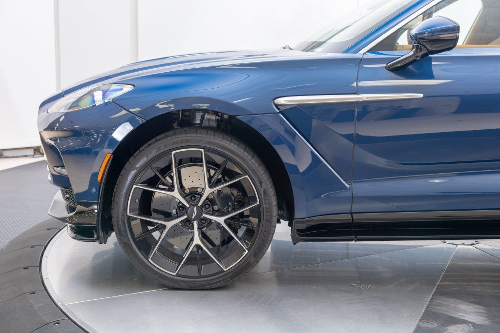 2026 Aston Martin DBX 707
