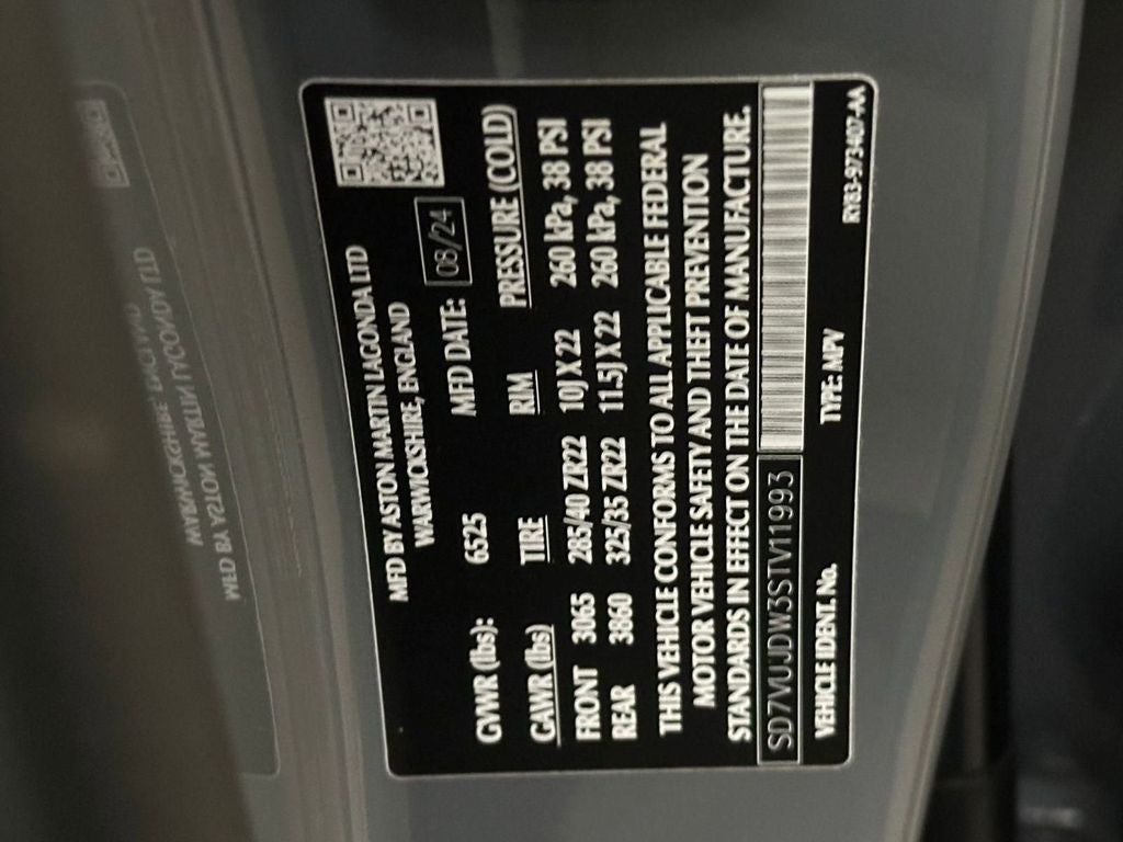 2025 Aston Martin DBX 707