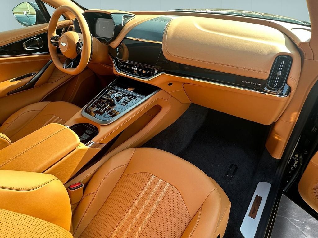 2026 Aston Martin DBX 707