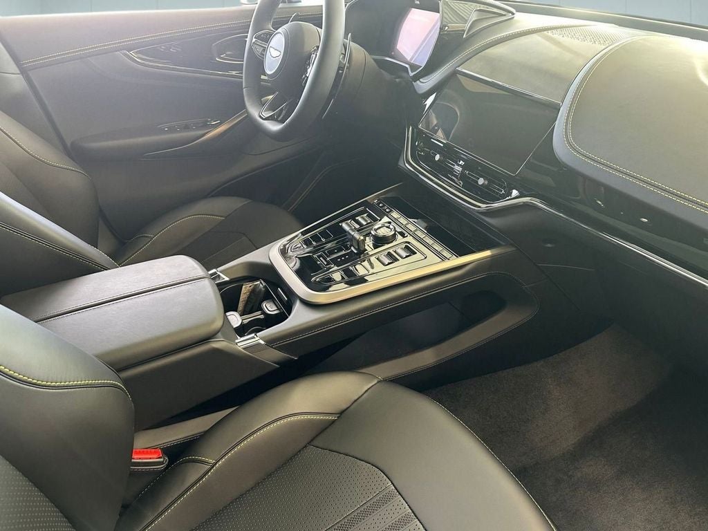 2026 Aston Martin DBX 707