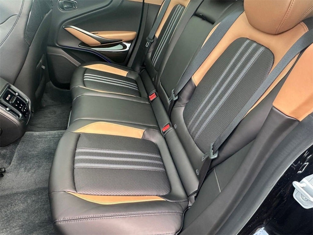 2026 Aston Martin DBX 707