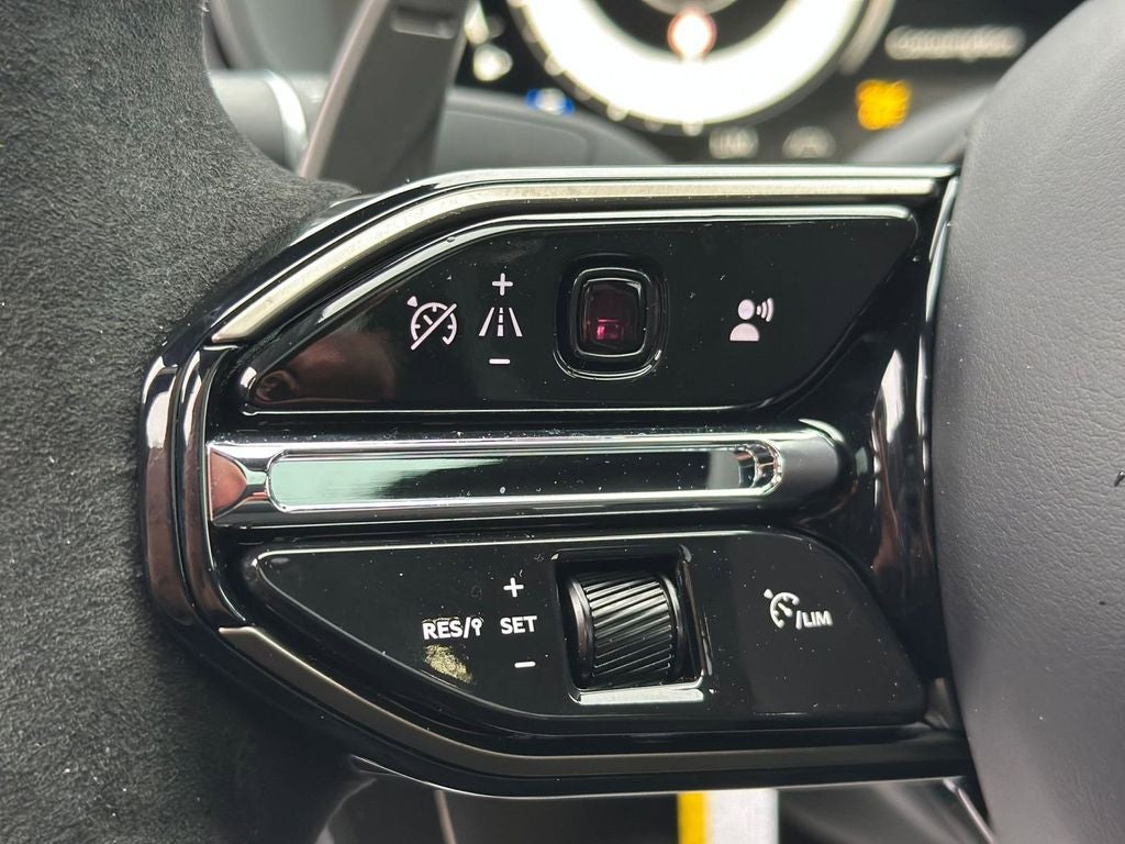 2026 Aston Martin DBX S