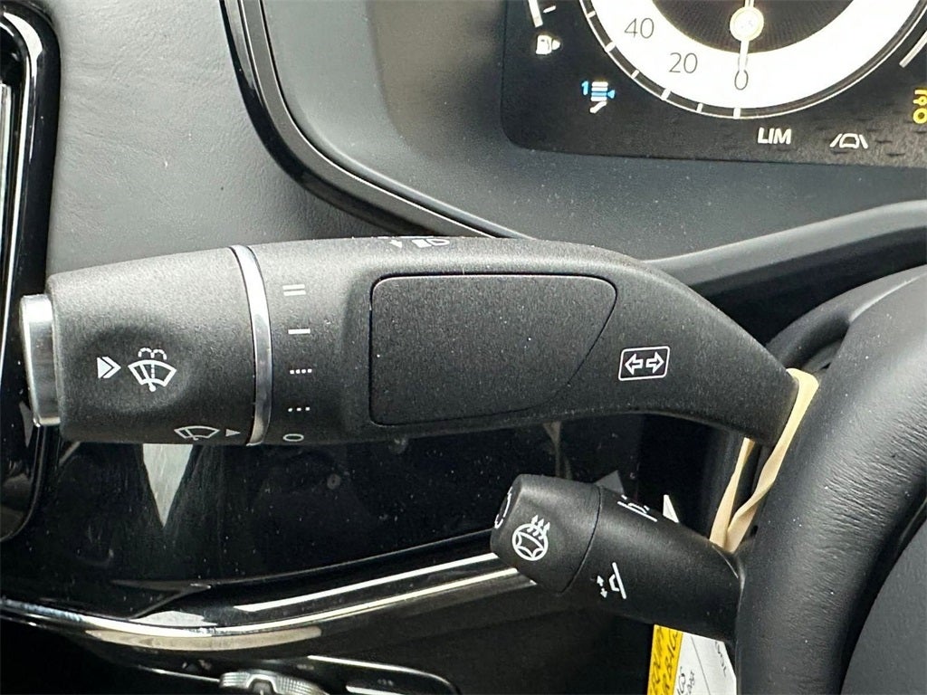 2026 Aston Martin DBX S