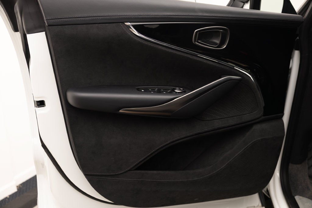 2026 Aston Martin DBX S