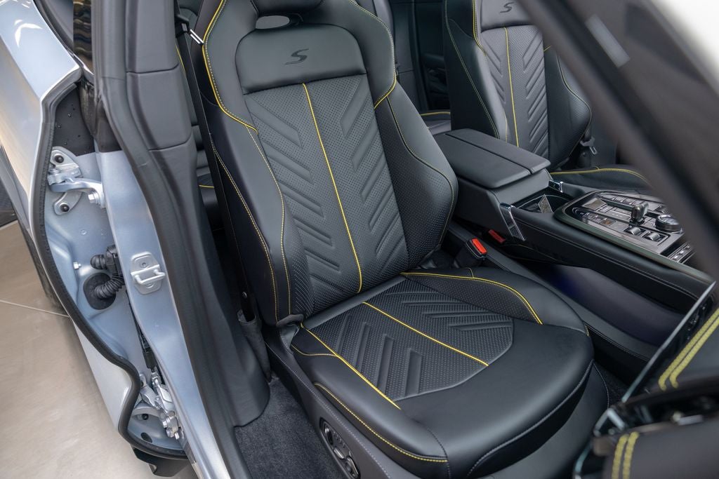 2026 Aston Martin DBX S