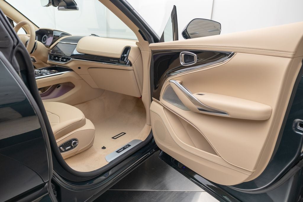 2026 Aston Martin DBX S