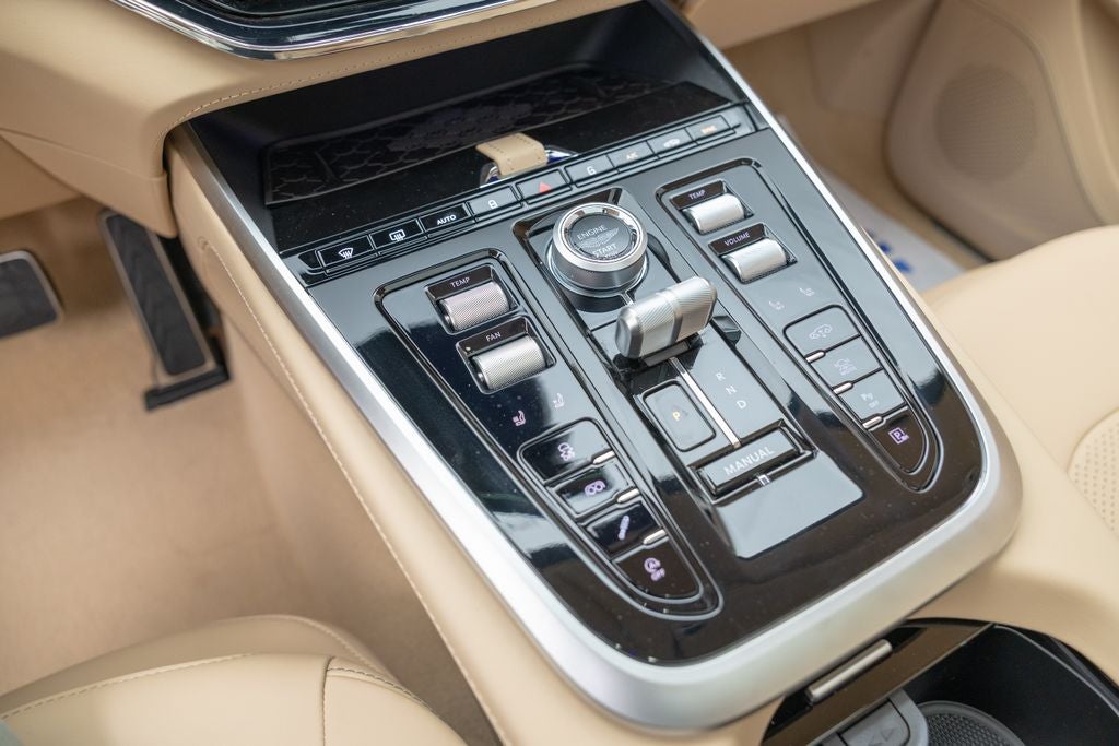 2026 Aston Martin DBX S