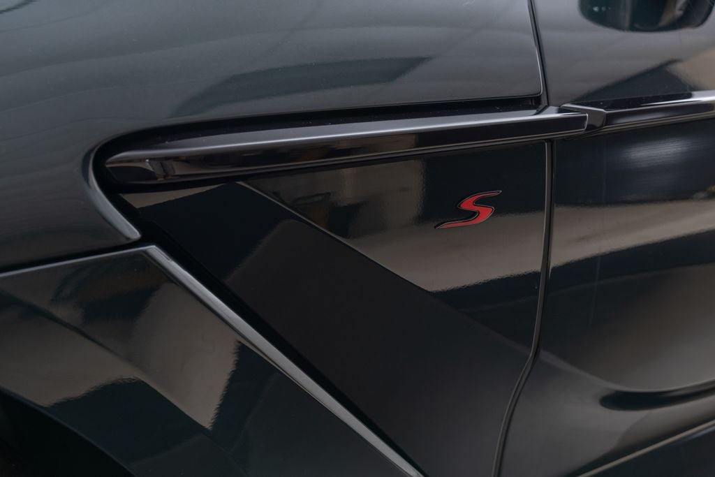 2026 Aston Martin DBX S