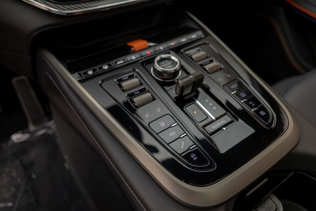 2026 Aston Martin DBX S