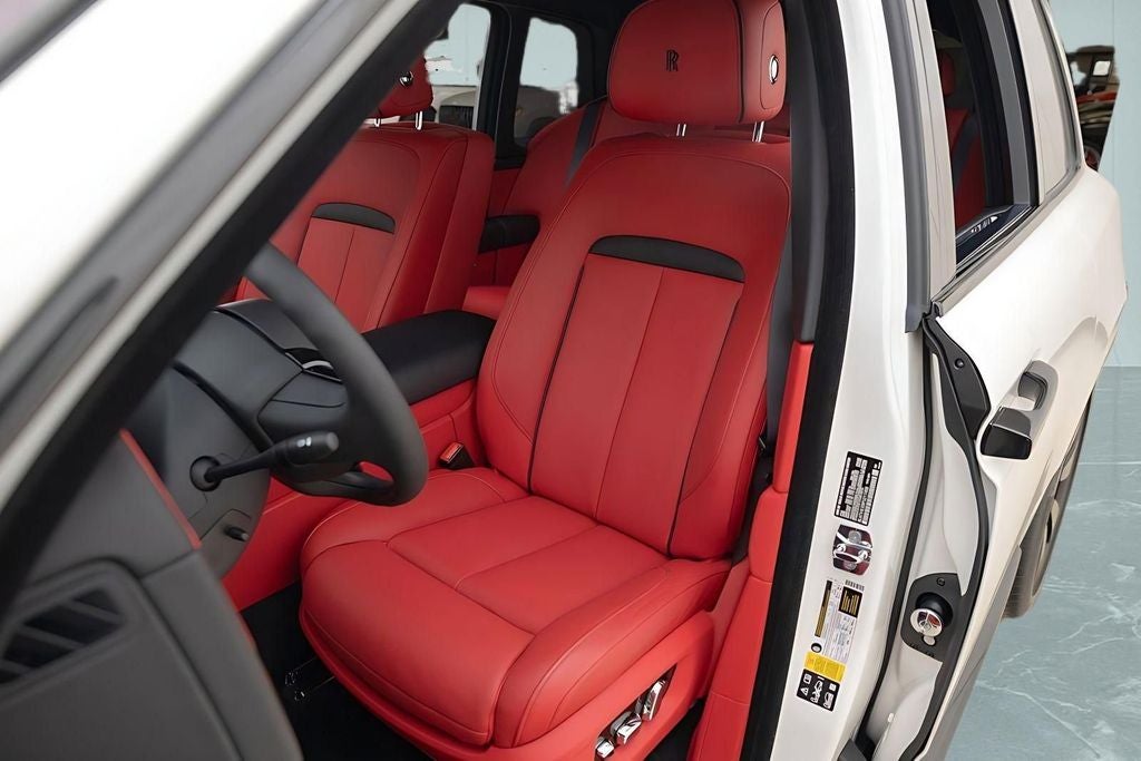2023 Rolls-Royce Cullinan Base