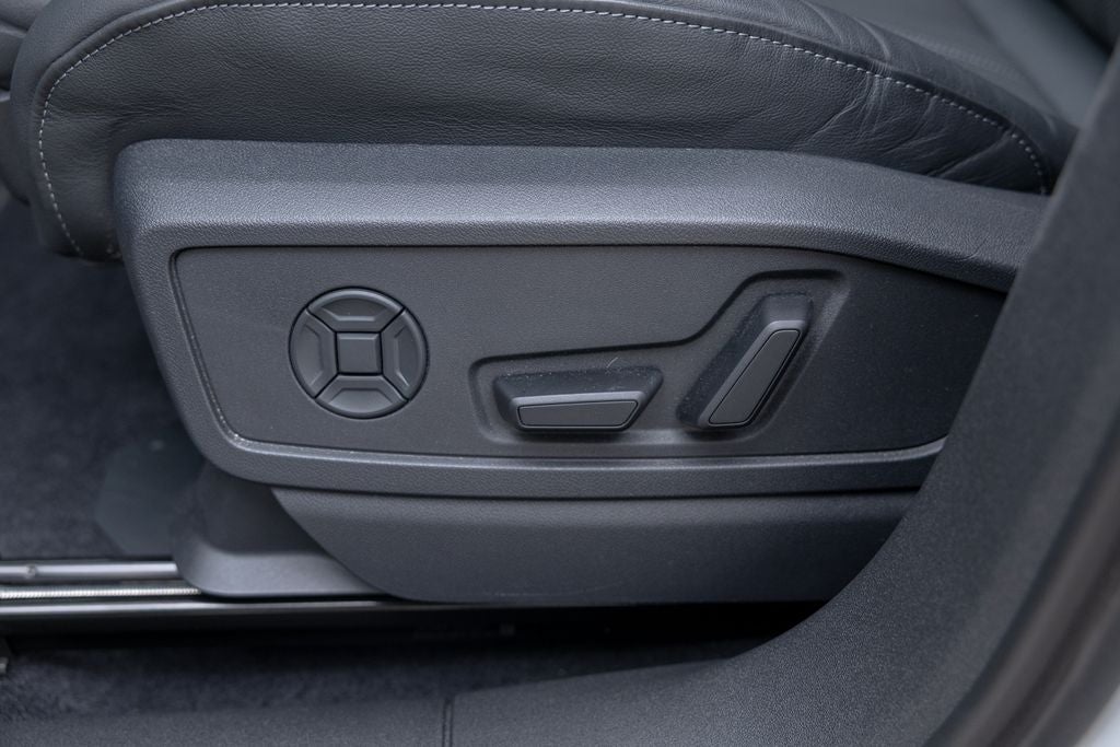 2025 Audi Q5 2.0T Premium Plus quattro