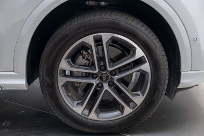 2025 Audi Q5 2.0T Premium Plus quattro