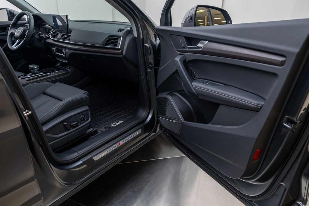 2025 Audi Q5 45 S line Premium Plus quattro