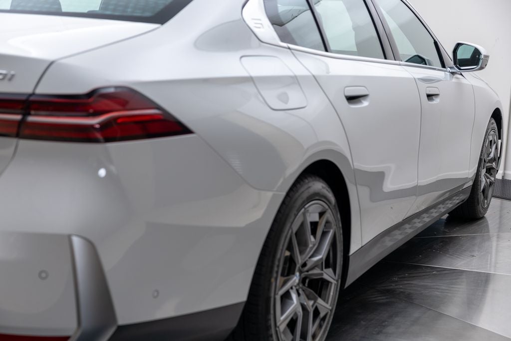 2026 BMW 5 Series 530i xDrive