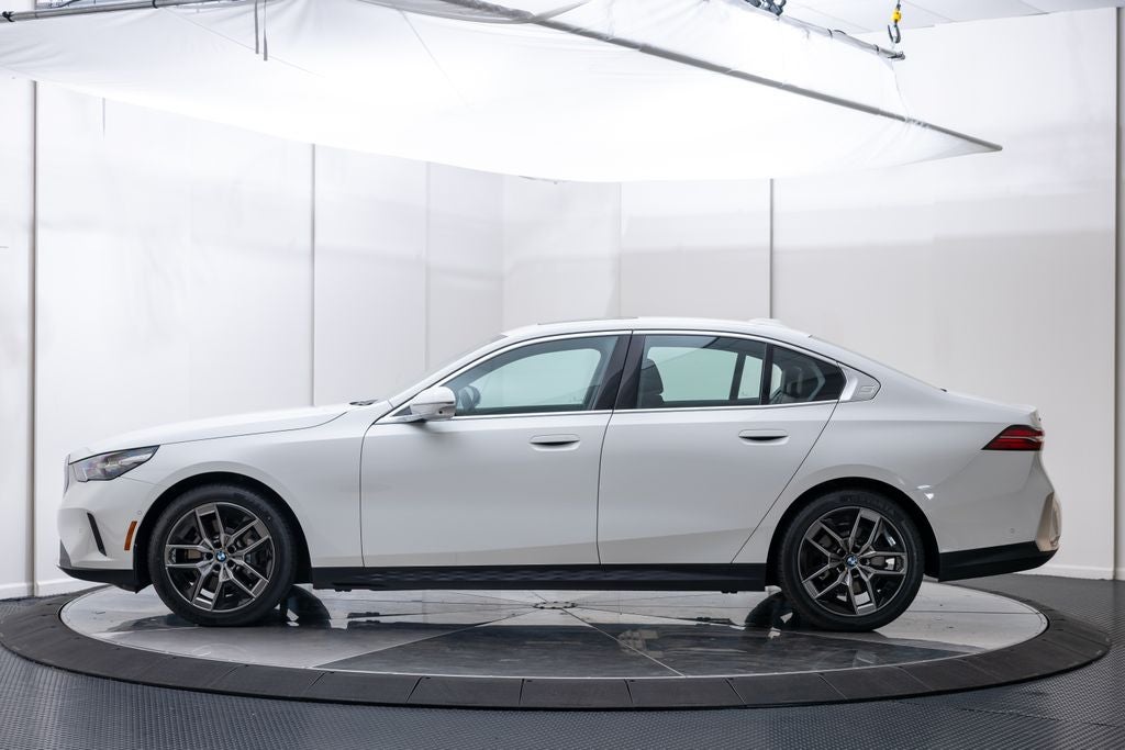 2026 BMW 5 Series 530i xDrive