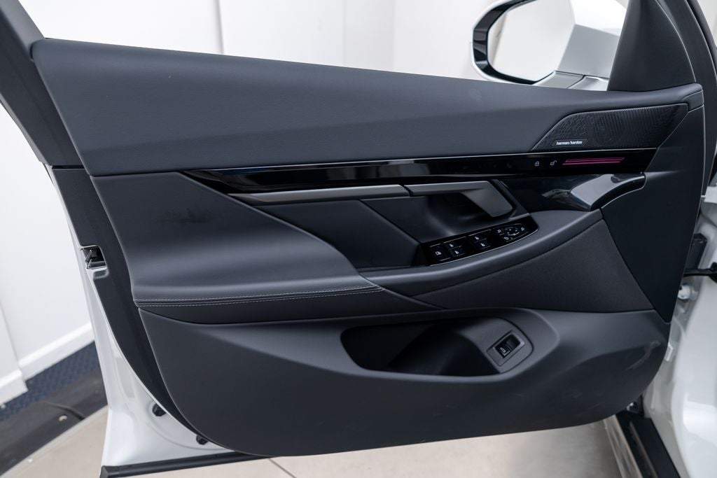 2026 BMW 5 Series 530i xDrive