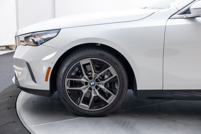 2026 BMW 5 Series 530i xDrive