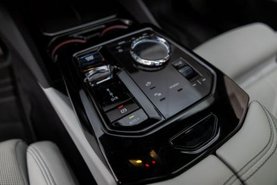 2024 BMW i5 M60
