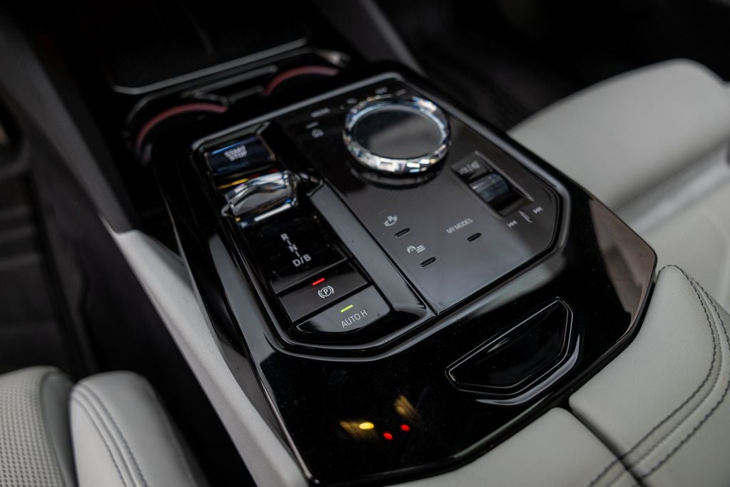 2024 BMW i5 M60