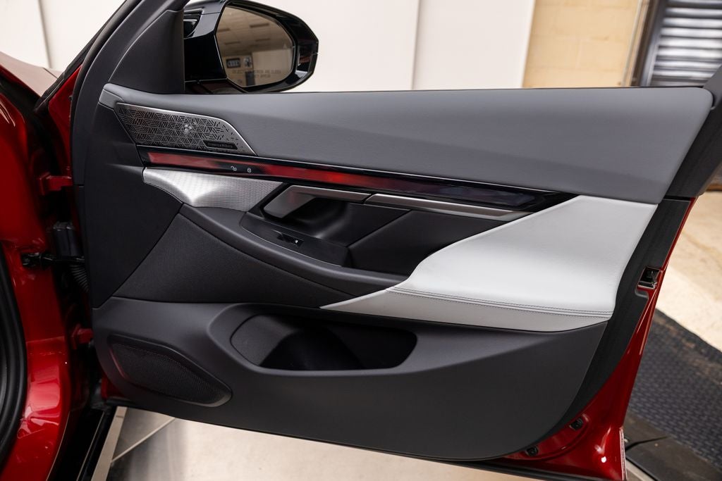 2024 BMW i5 M60