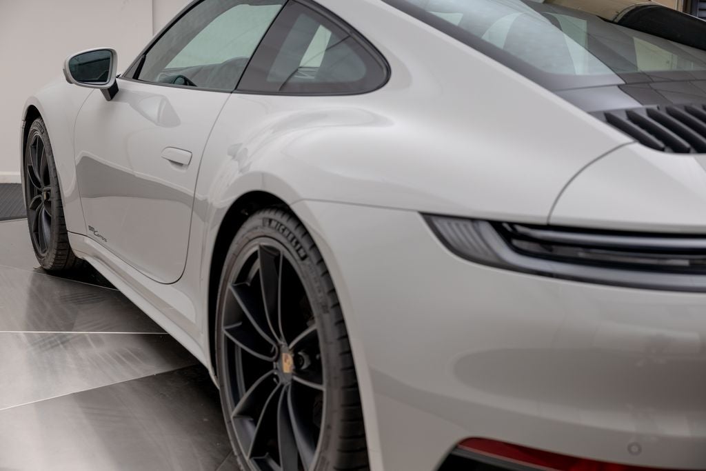 2023 Porsche 911 Carrera