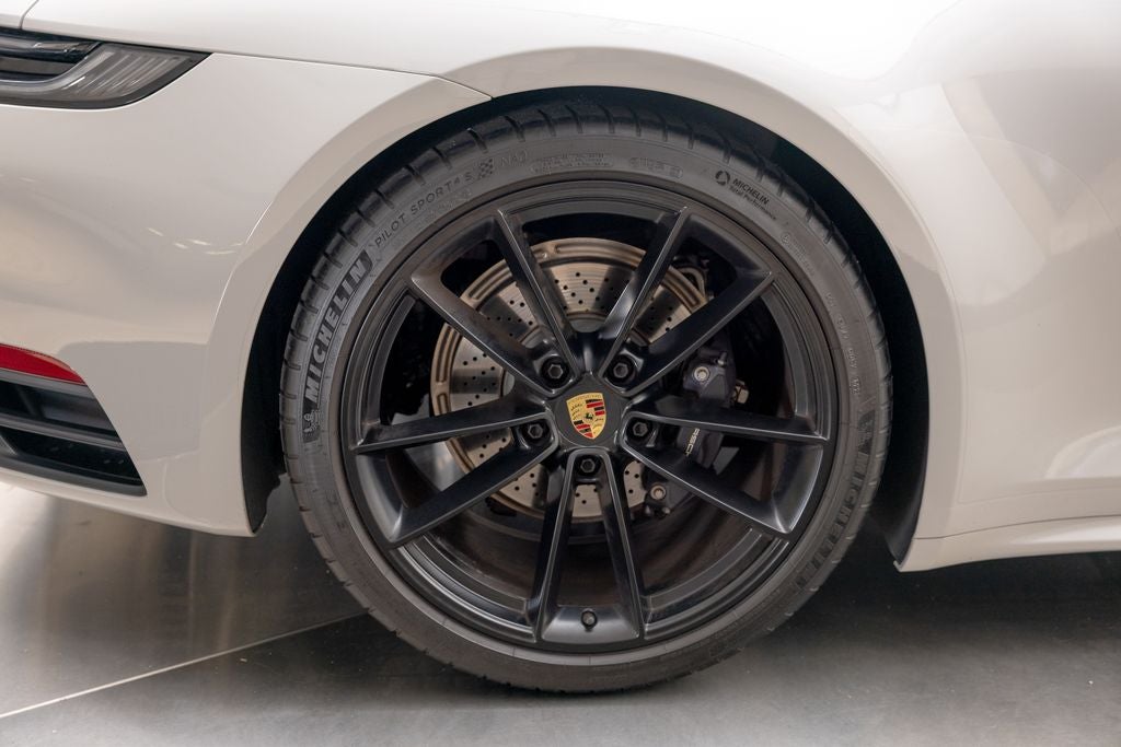 2023 Porsche 911 Carrera