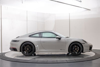 2023 Porsche 911 Carrera