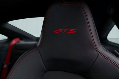 2022 Porsche 911 Carrera 4 GTS