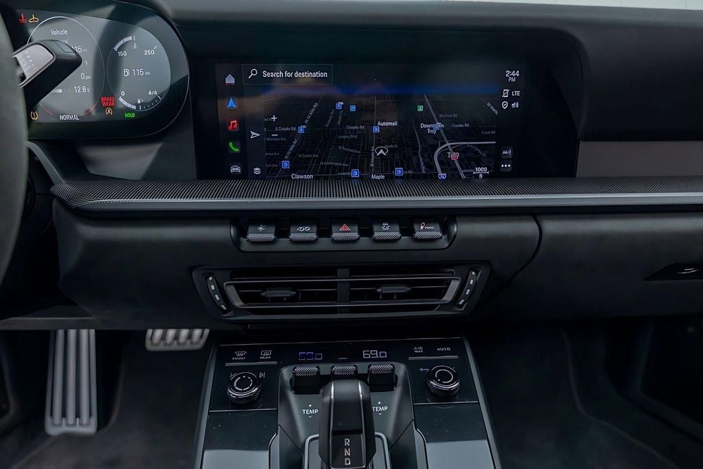 2022 Porsche 911 Carrera 4 GTS