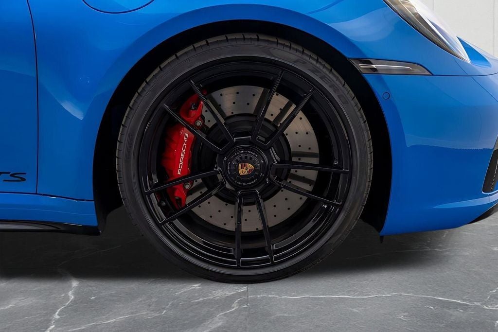 2022 Porsche 911 Carrera 4 GTS