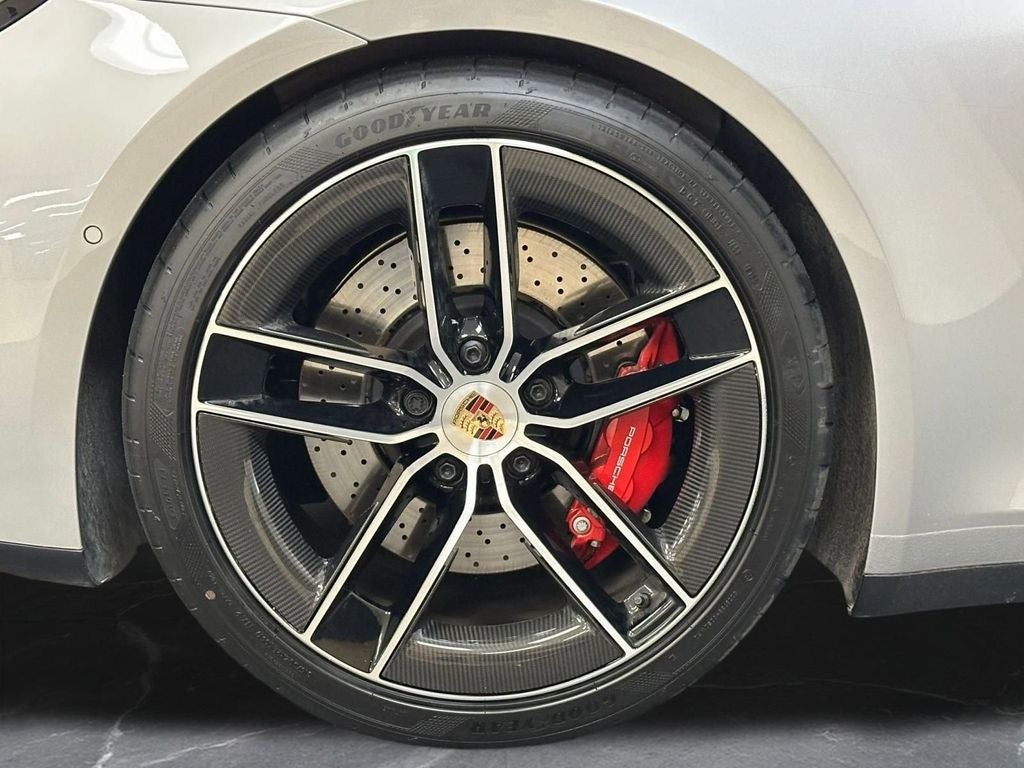 2025 Porsche 911 Carrera GTS