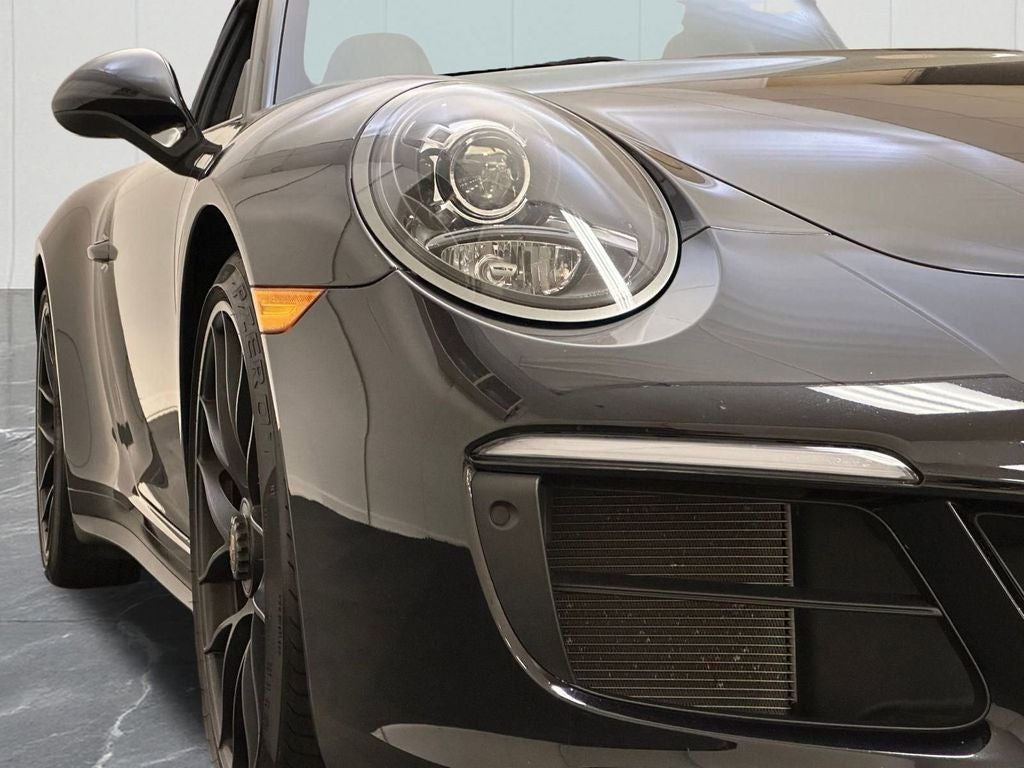 2019 Porsche 911 Carrera GTS