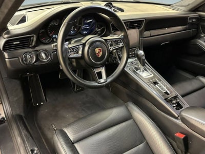 2019 Porsche 911 Carrera GTS