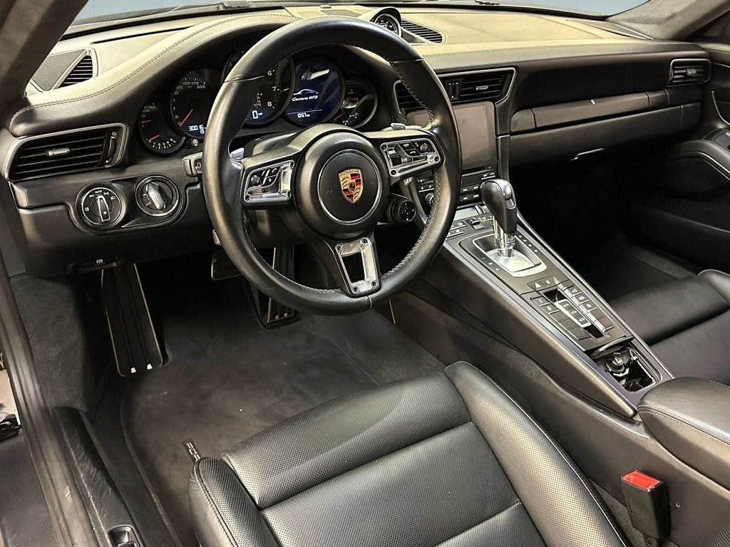 2019 Porsche 911 Carrera GTS