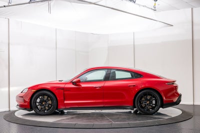 2025 Porsche Taycan GTS