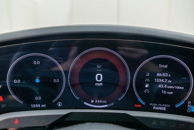 2025 Porsche Taycan GTS