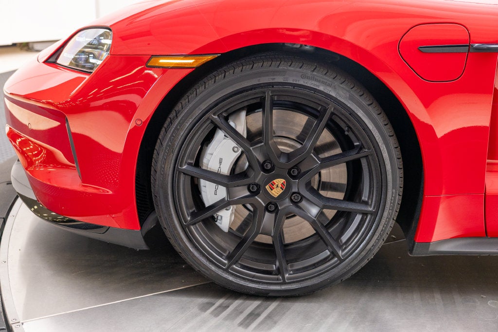 2025 Porsche Taycan GTS