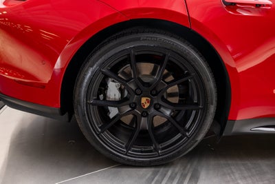 2025 Porsche Taycan GTS
