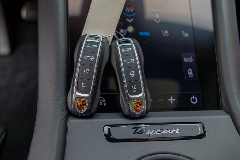 2025 Porsche Taycan GTS