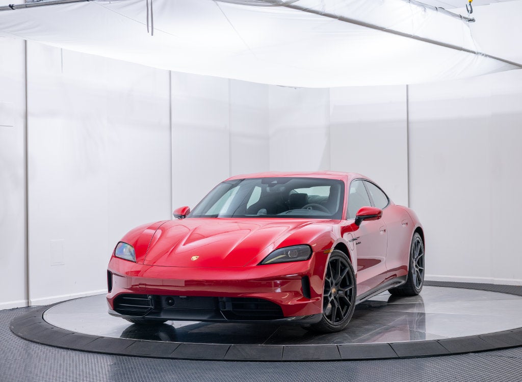 2025 Porsche Taycan GTS