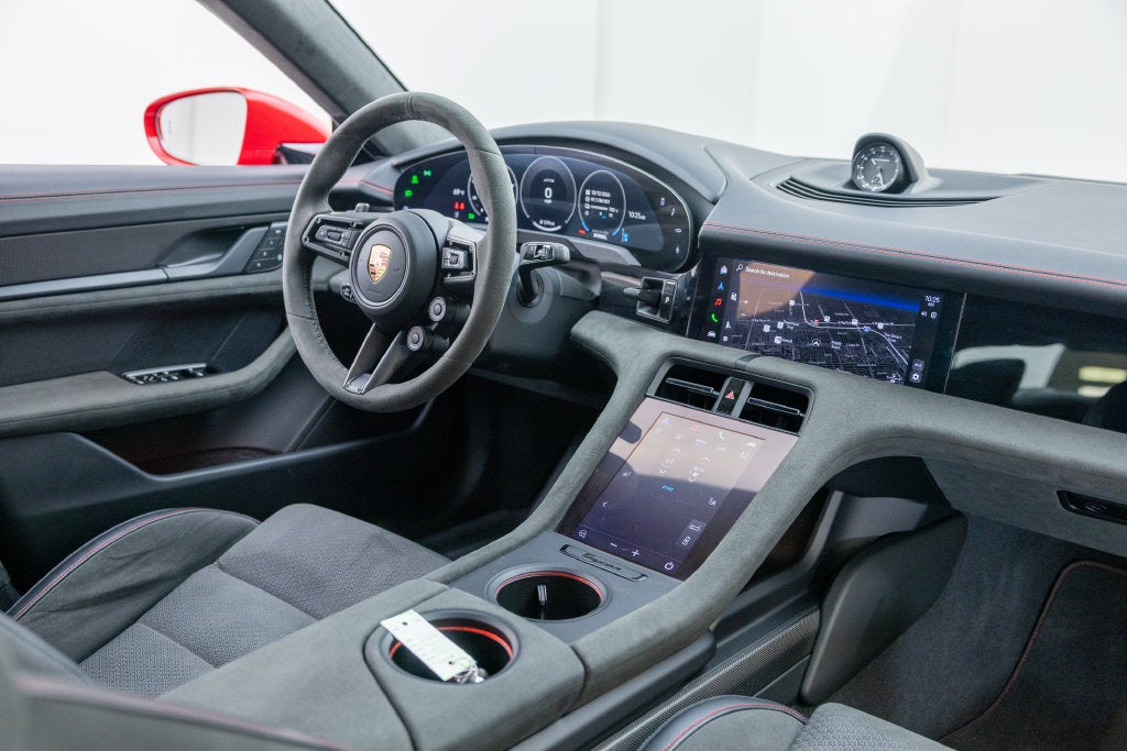 2025 Porsche Taycan GTS