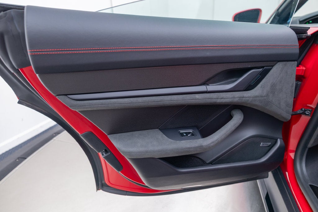 2025 Porsche Taycan GTS