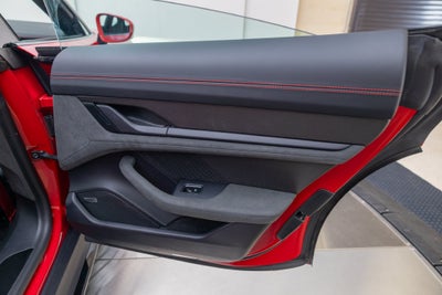 2025 Porsche Taycan GTS