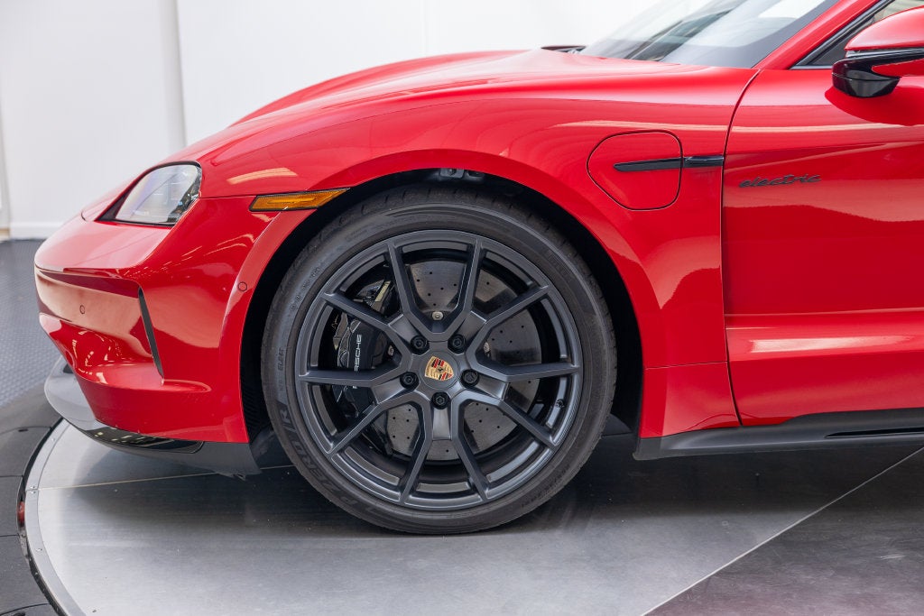2025 Porsche Taycan GTS