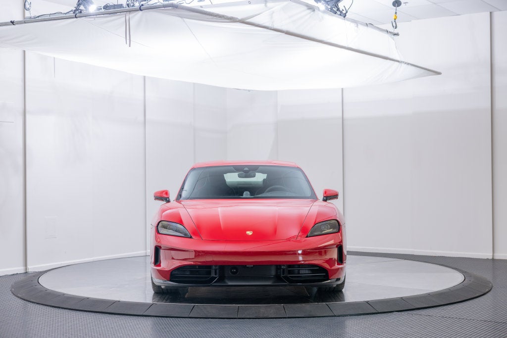 2025 Porsche Taycan GTS