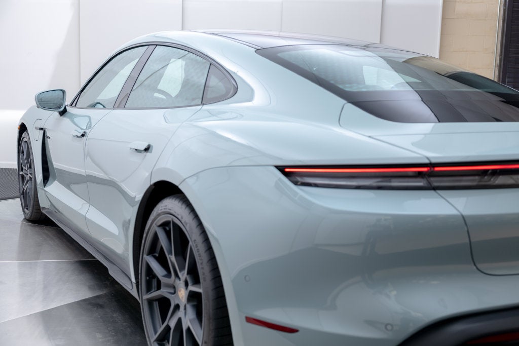 2025 Porsche Taycan GTS