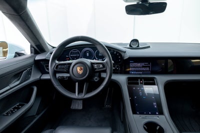 2025 Porsche Taycan GTS