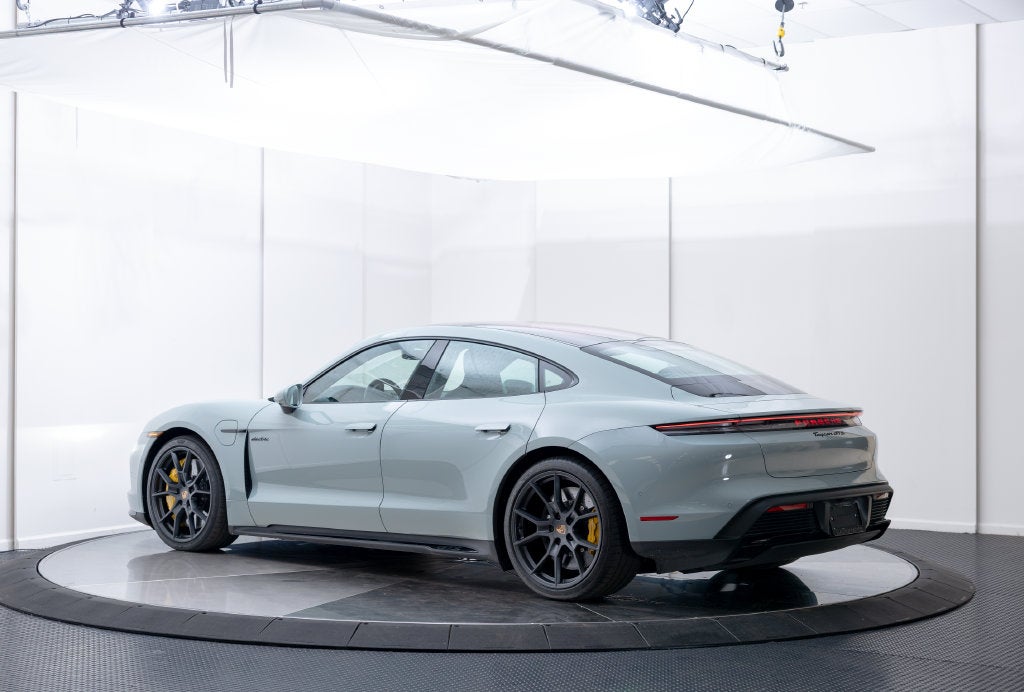 2025 Porsche Taycan GTS