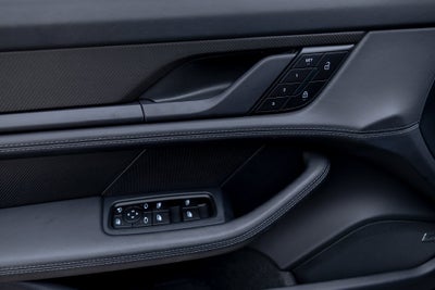 2025 Porsche Taycan GTS