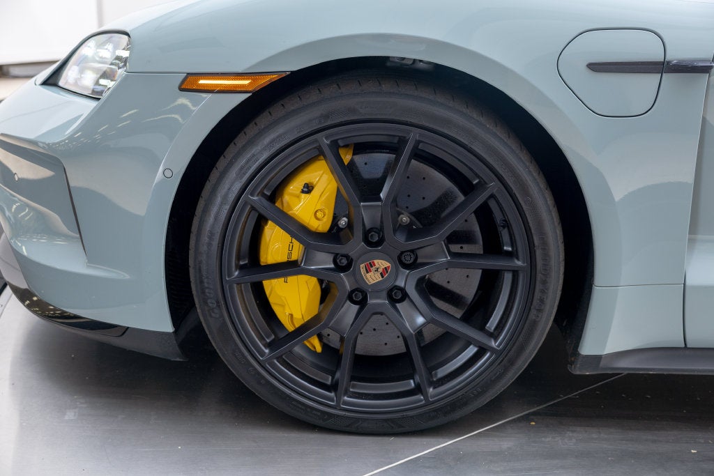 2025 Porsche Taycan GTS